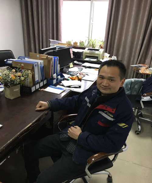 施長(zhǎng)清.jpg 施長(zhǎng)清.jpg